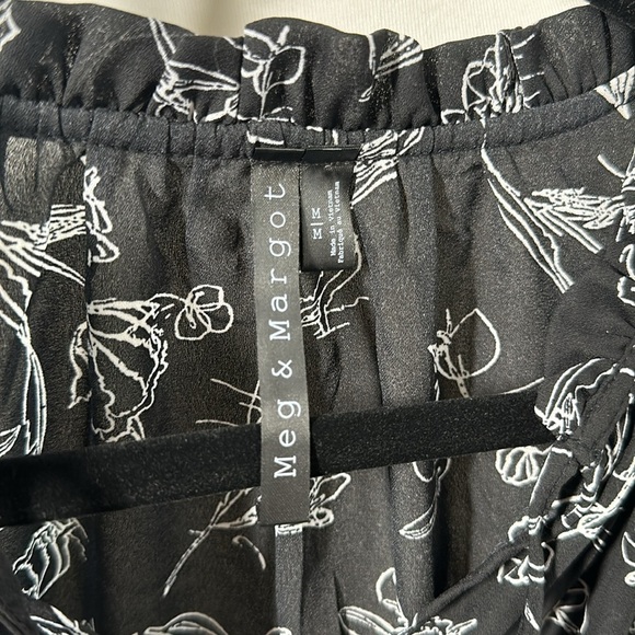 Meg & Margot Black sheer top with shirred bottom. Size Medium. - Picture 3 of 5